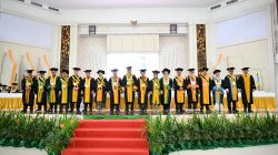 UHO Kukuhkan 8 Guru Besar, Perkuat Posisi sebagai Pusat Riset Nasional