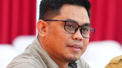 1.400 KILOMETER JALAN VS POHON PISANG