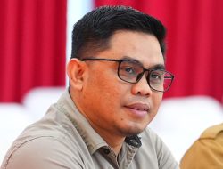 1.400 KILOMETER JALAN VS POHON PISANG
